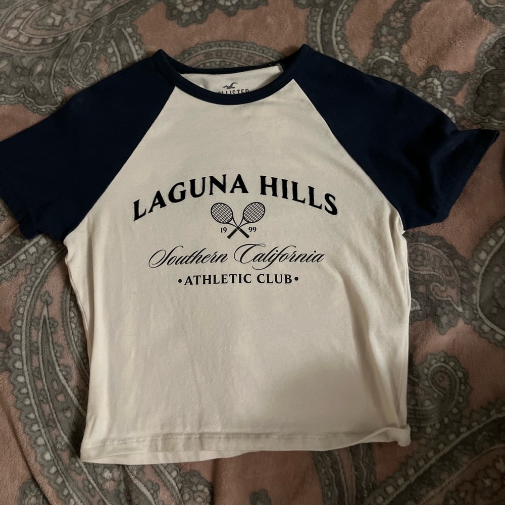 Hollister Tee
